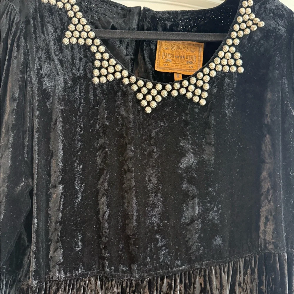 Vintage, silver-embellished, Western Double-D Ranch Black Velvet Dress - Picture 3 of 6